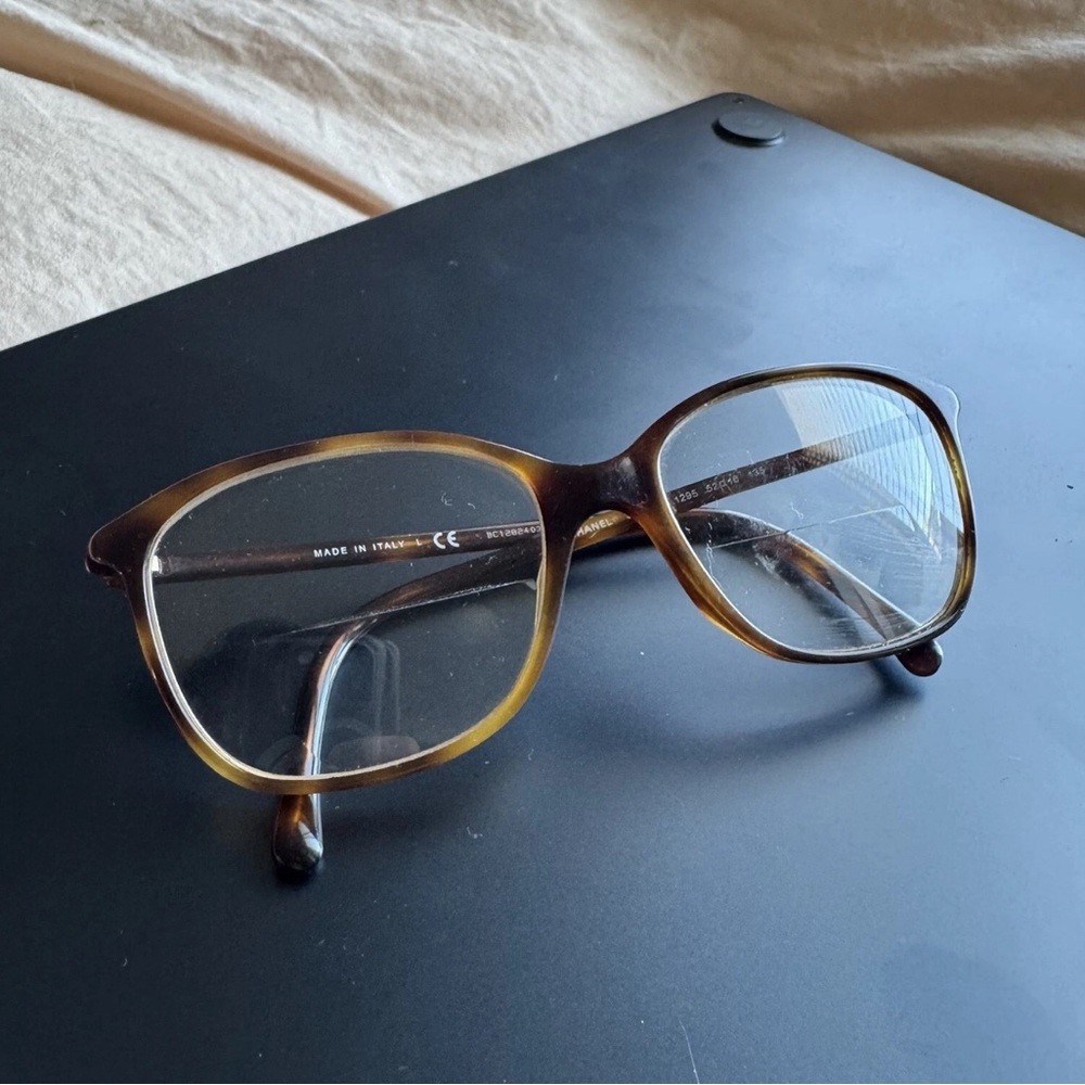 Chanel 3219 c.1295 Tortoise Shell Brown Full Rim Eyeglasses 52mm 16mm 135mm